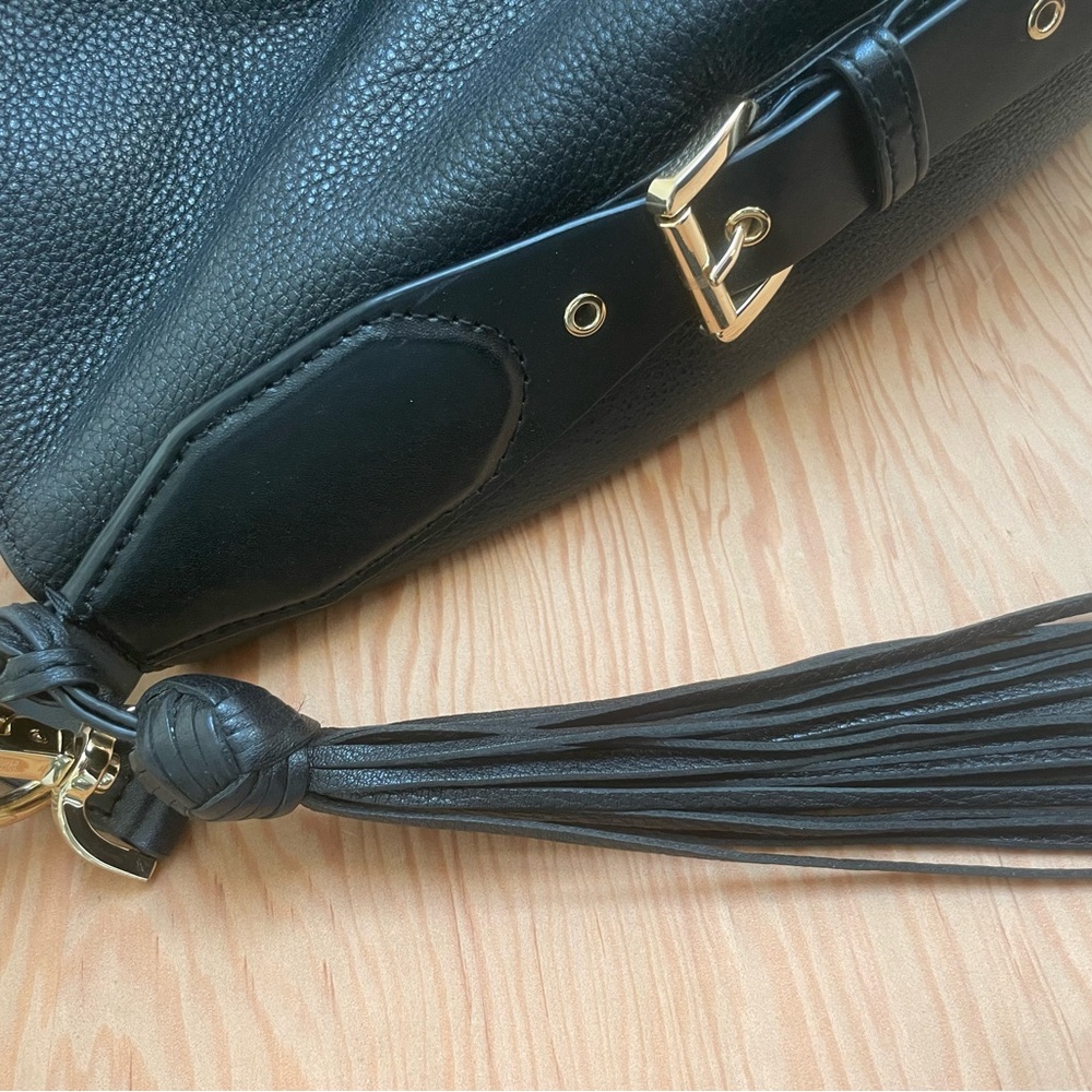 Michael Kors Barrel Bag Black Leather purse bucket tote tassel buckle hardware - Picture 3 of 13